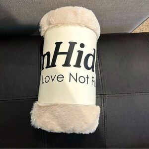 NEW UnHide Lil’ Marsh blanket - 50” x 60”